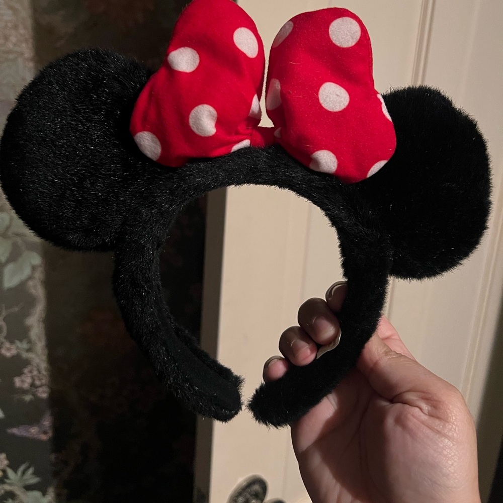 Original Disney Minnie Mouse Ears